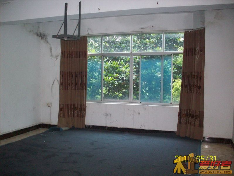 二楼工作间1（去墙后净面积30㎡）.jpg