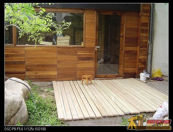 木屋工作间1156.jpg