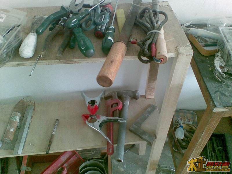 杂乱的小工具，顾不上整理.jpg