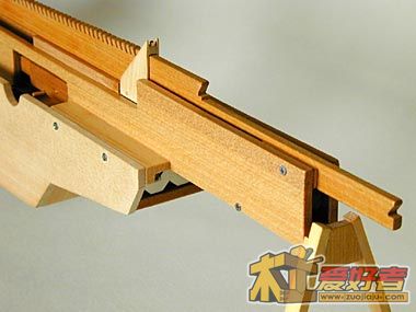 203_03.jpg