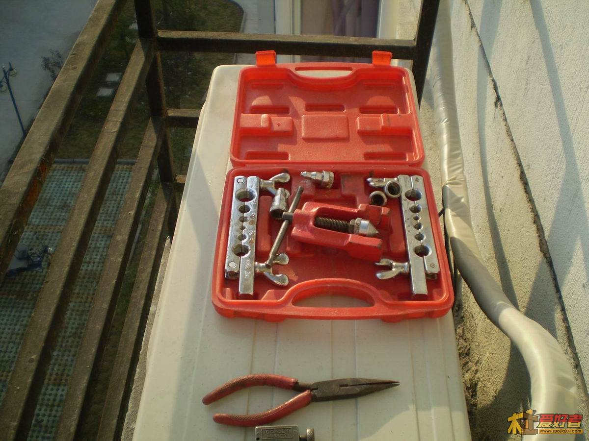 涨扩铜管的工具.JPG