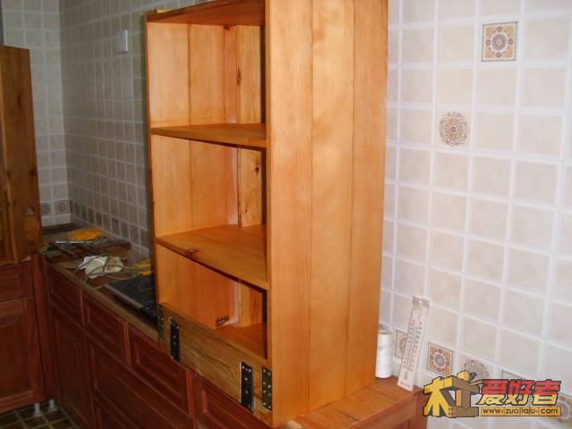 刚刚涂一便自制的木蜡油