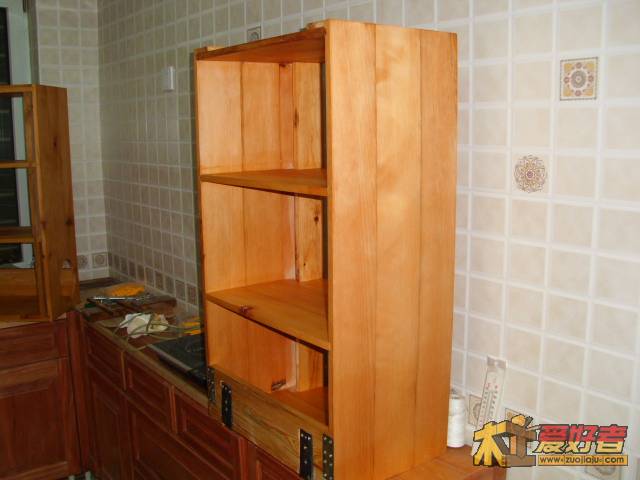 刚刚涂一便自制的木蜡油