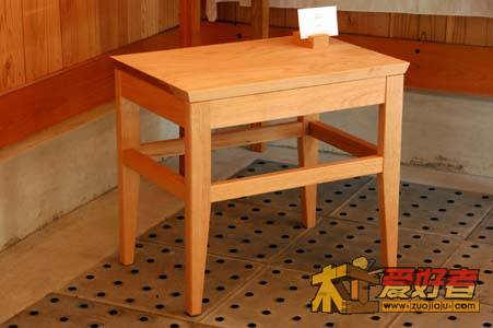 goto-stool.jpg