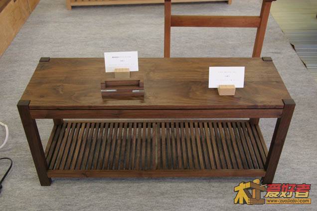 ichishi-bedsidetable.jpg