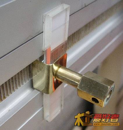 adjust1.jpg