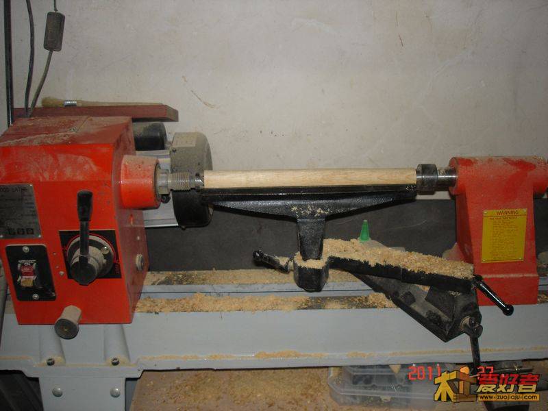 可以车成多直径的，用来打磨不同地方