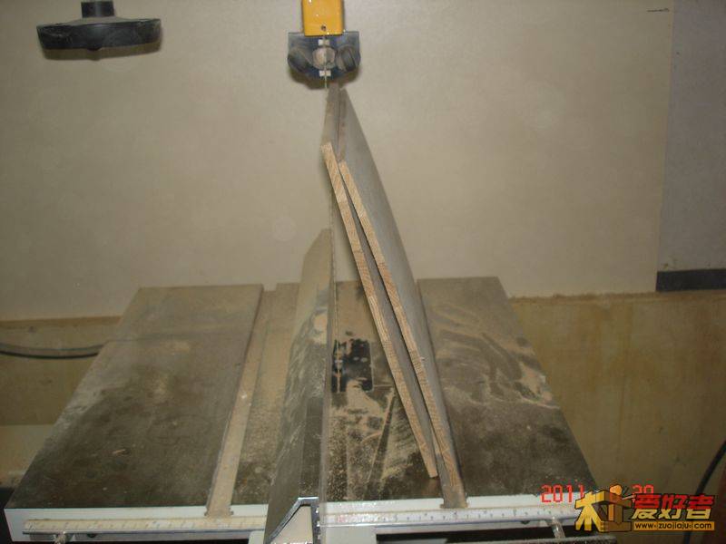 锯切中发热导致轻微弯曲。