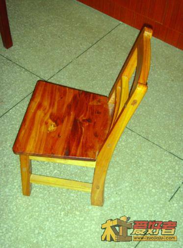 小椅子.jpg
