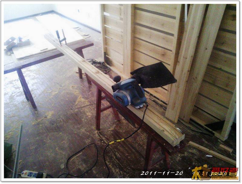 11-20_11.15_废物利用，门框.jpg