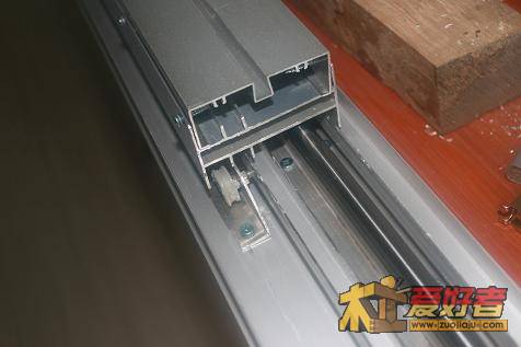 安装到工型大管上
