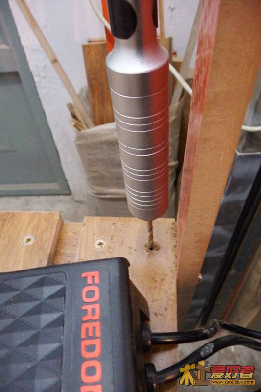 吊磨关键时刻起了大用处，钻孔多亏了它