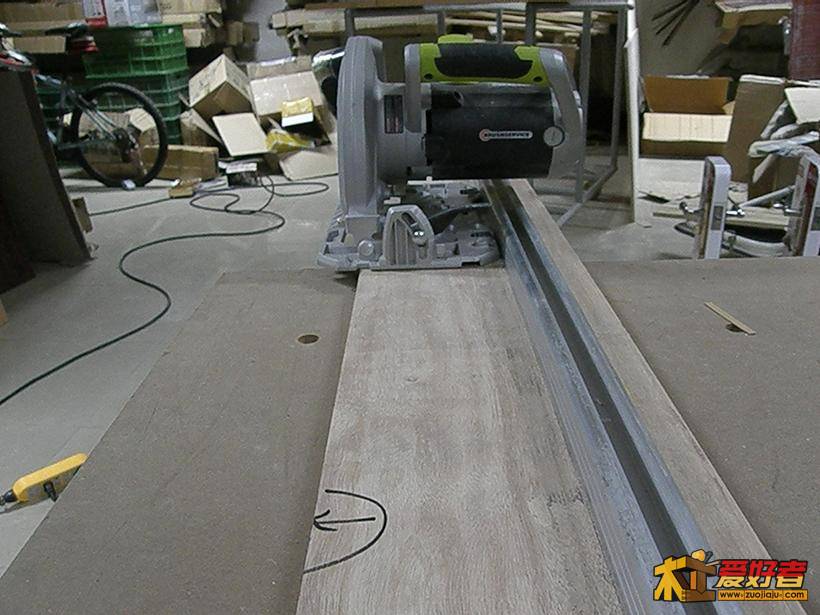山寨导轨锯3.JPG