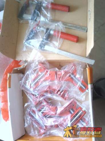 4个直角夹和2个F夹