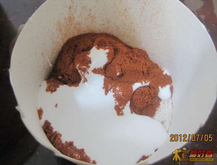 白胶和木粉调腻子.jpg