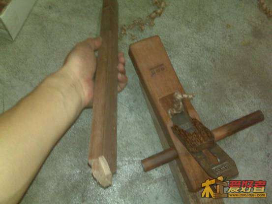 119管教杖抹圆.jpg
