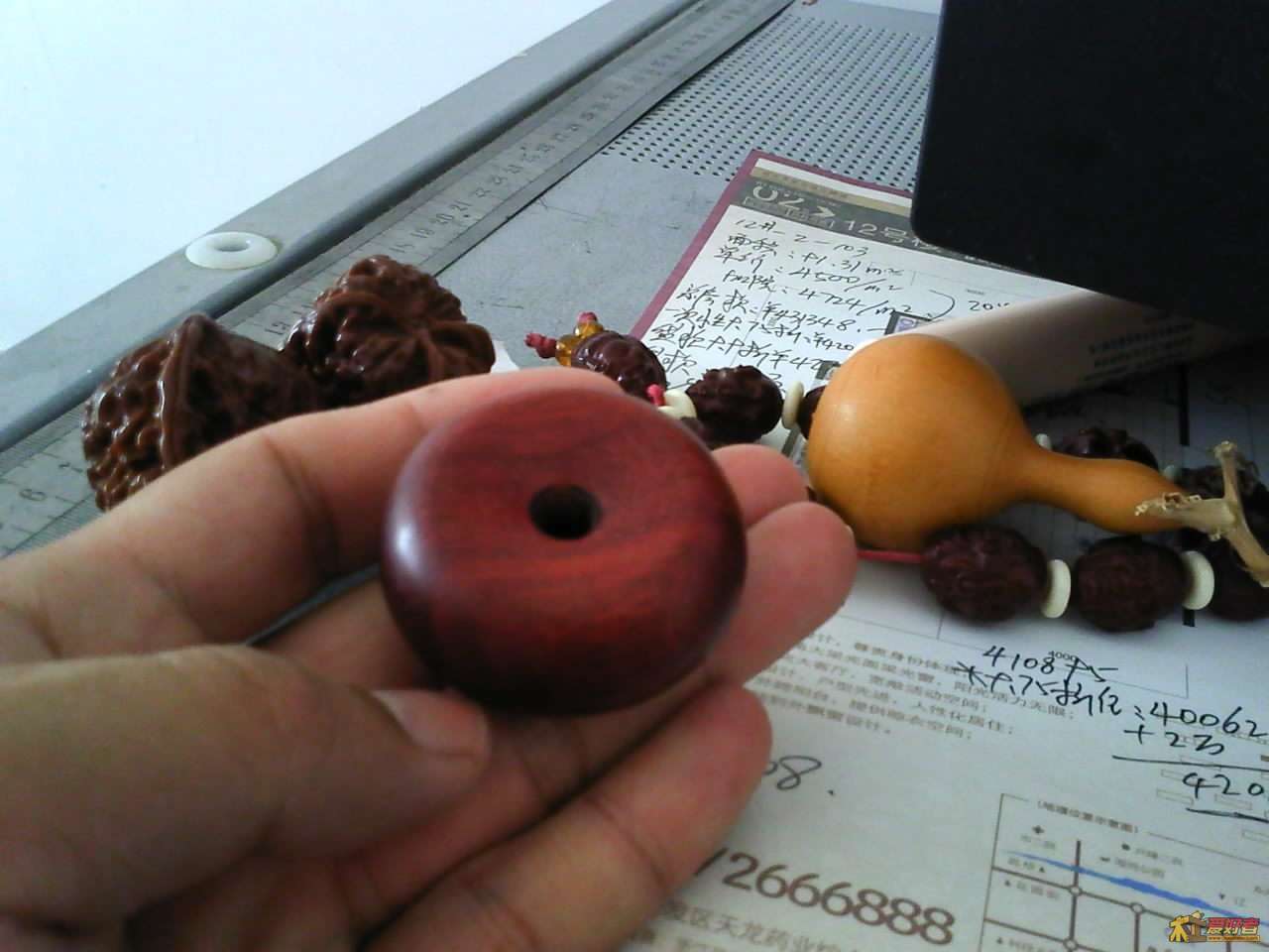 手镯芯做个平安扣吧。