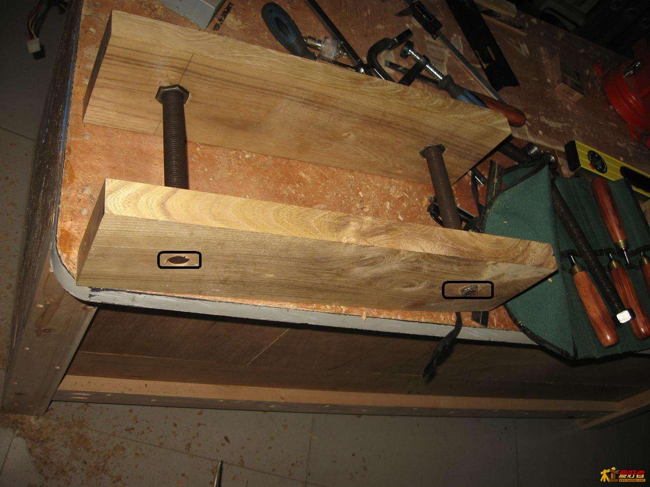 开始不知道要钻成这样的洞。