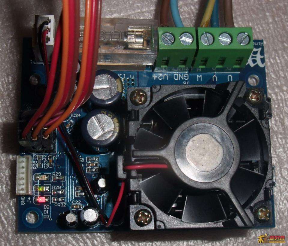 zz11驱动板工作中.JPG