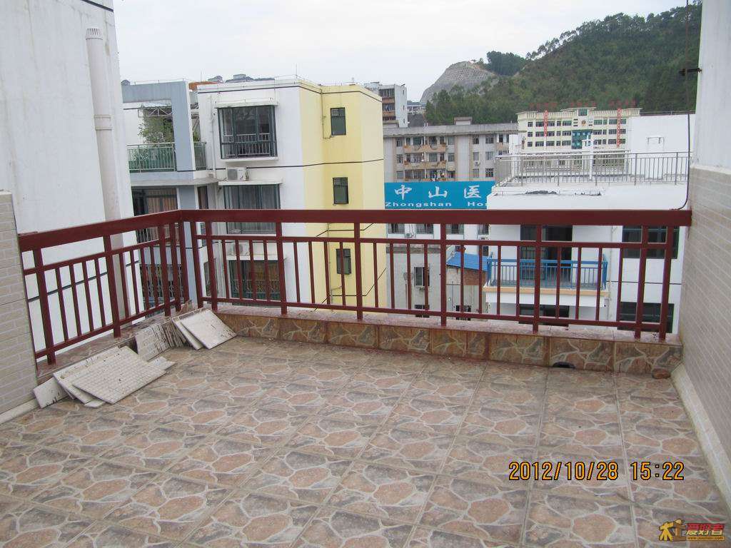 2012102702.JPG
