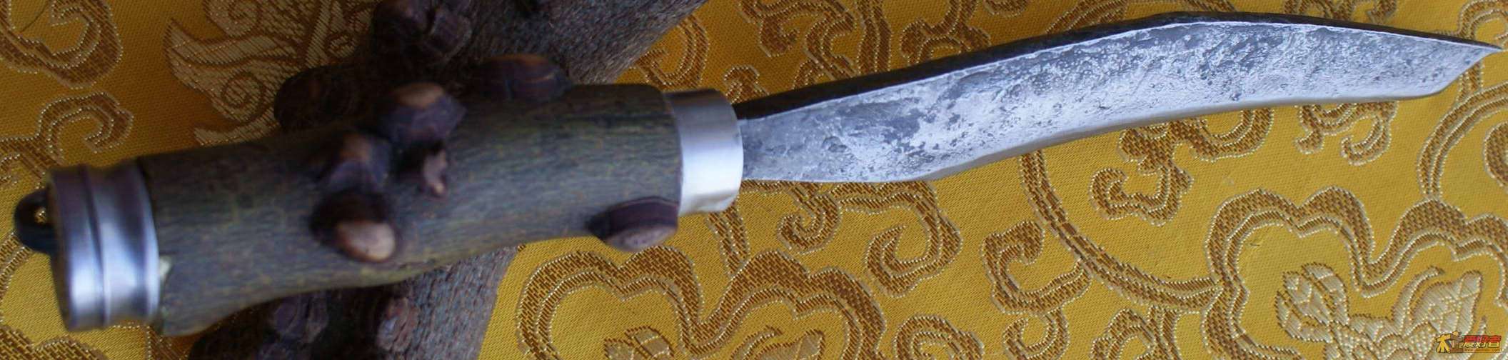 金乙堂作原生花椒木柄手工锻花多用茶刀 (2).jpg