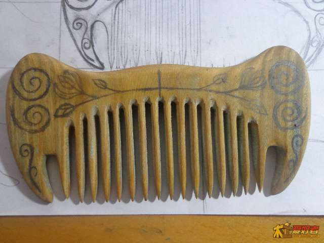 锉的差不多了画上要刻得花