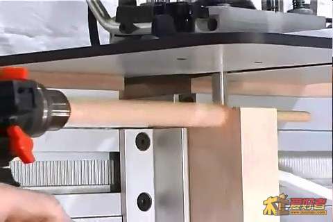 (正装雕刻机视频.flv)[00.26.49.999].jpg