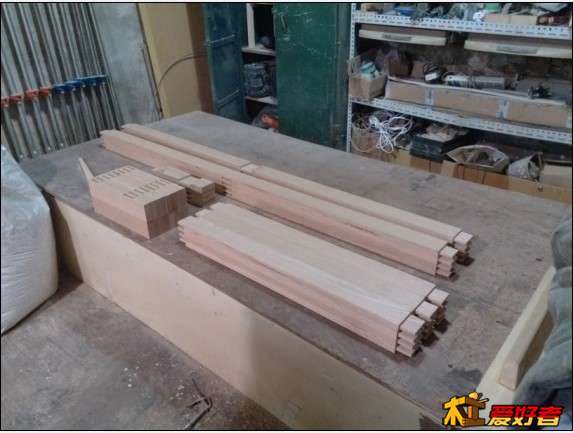 切好榫头。