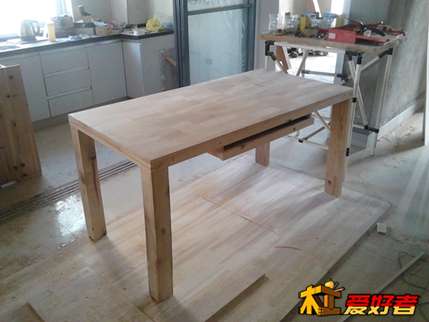 老婆的写字台
