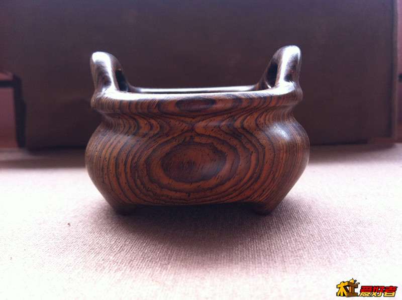 香炉自然光 002.jpg