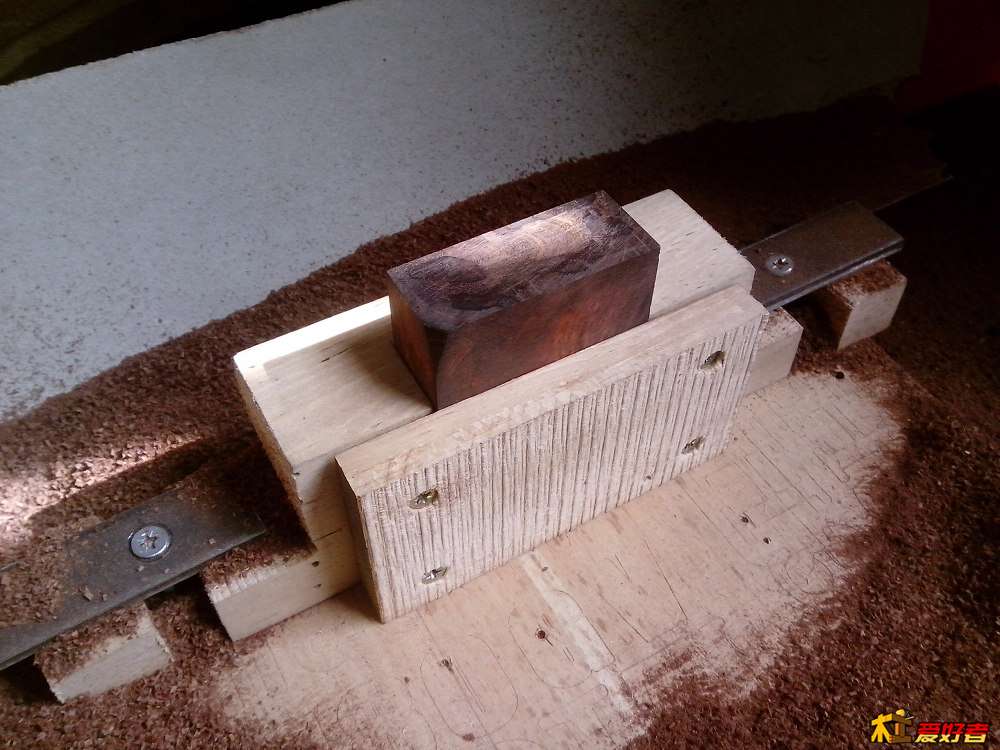黄花梨烟盒工装3.jpg