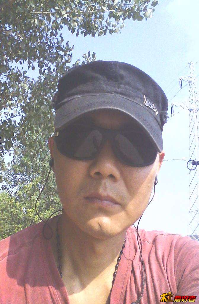 自己最近的一张自拍照片.JPG