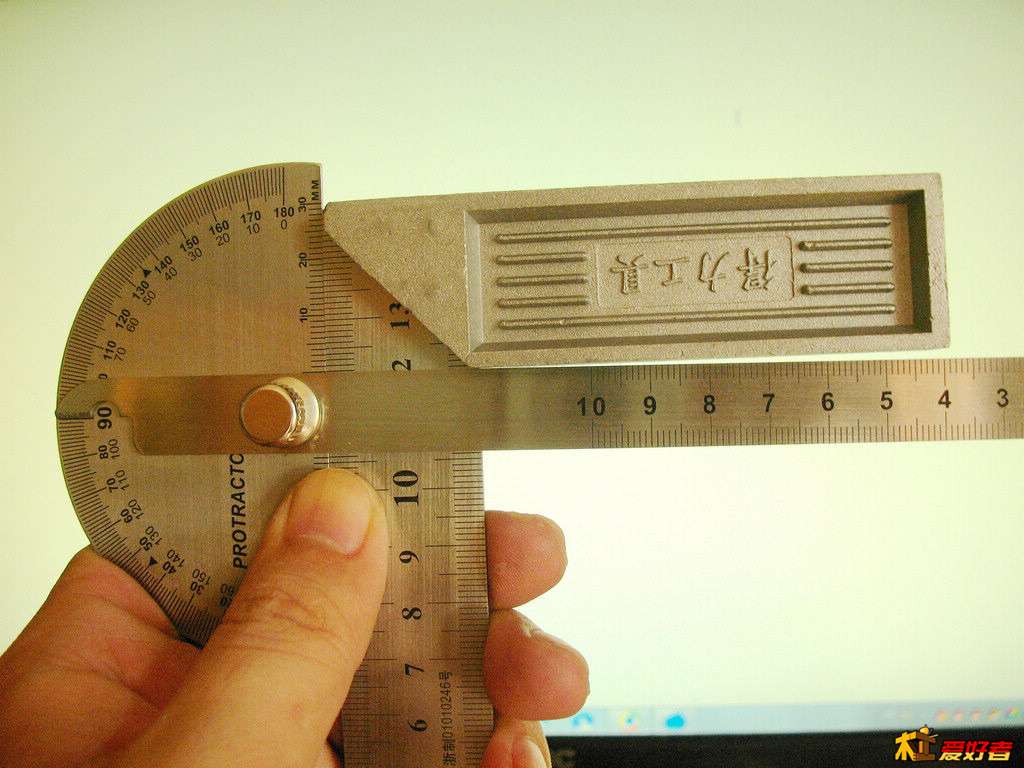 角度尺与150角尺比对