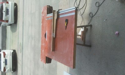 大概描述一下，台面8mm绝缘板 机体3535角钢焊接 铝型材滑动靠山 移动光轴推台……