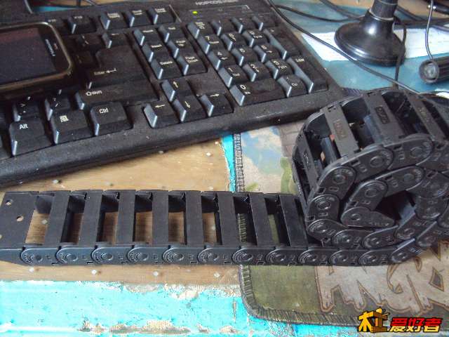 拖链，25x10，一米