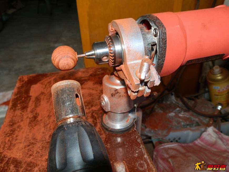 双轴成珠，用的2.3的玻璃开孔器