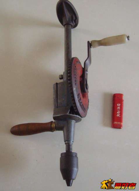 手摇钻1.jpg