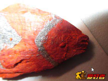 刻鱼的嘴巴，我感觉这一步是最难的了，太小了。