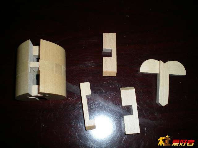 u57213751_12cc1cbc149g214.jpg