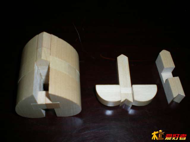 u57213751_12cc1ccaa63g215.jpg