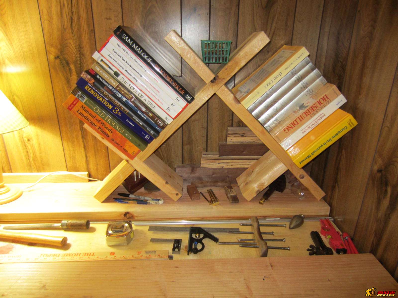 bookshelf.jpg