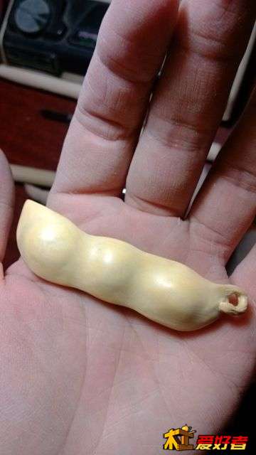 简单的小豆荚,也没多大难度,就顺便露个脸吧 简单的小豆荚,也没多大难度,就顺便露个脸吧