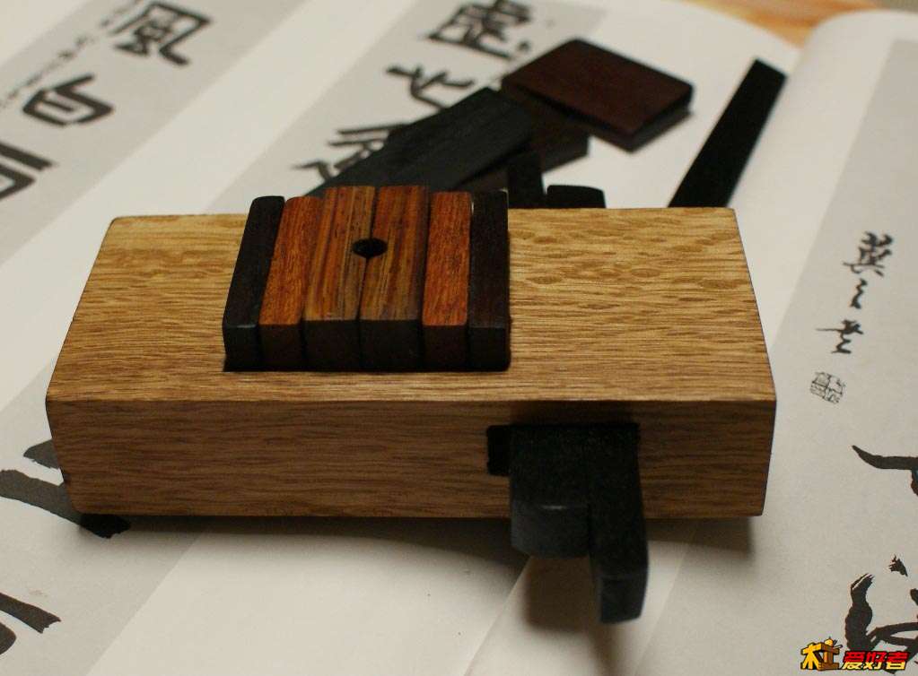 金乙堂作小叶南柞三色直方锁扣床：大结局 (3).JPG