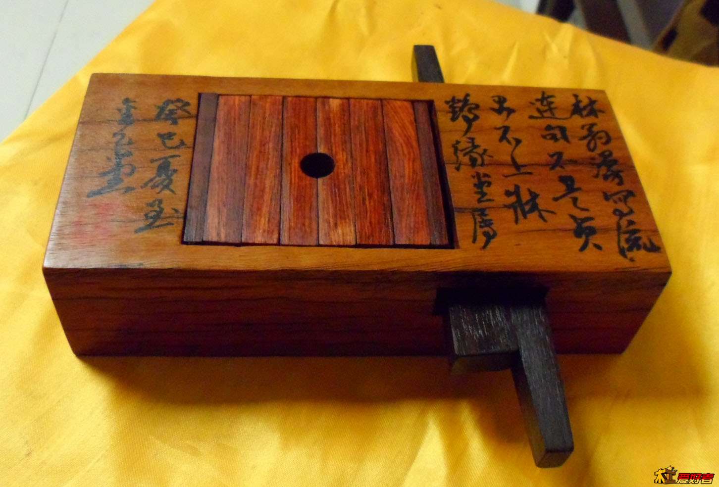不是贞君不上床-老船木直方锁扣印床（上油）-金乙堂造 (6).JPG