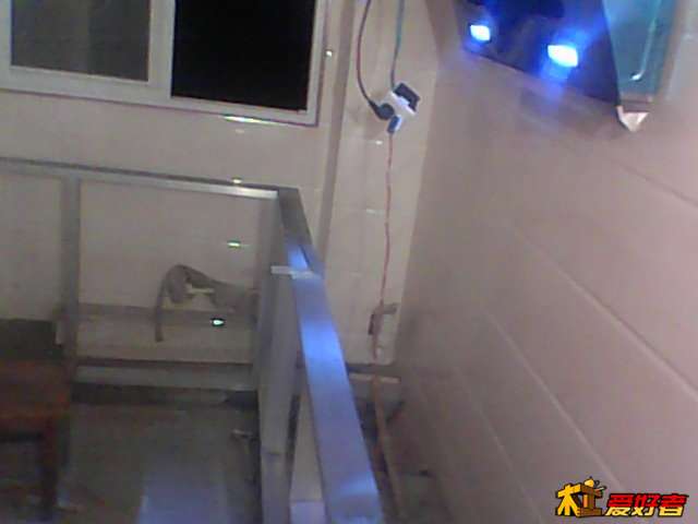 051429jmlwfsgmh3xl4r0w.jpg