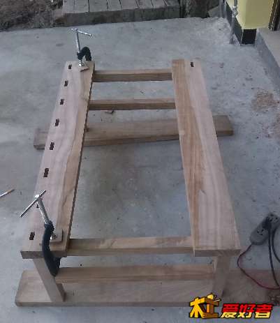 UO`RO`XI{4RUEQLO5J2BB2B.jpg