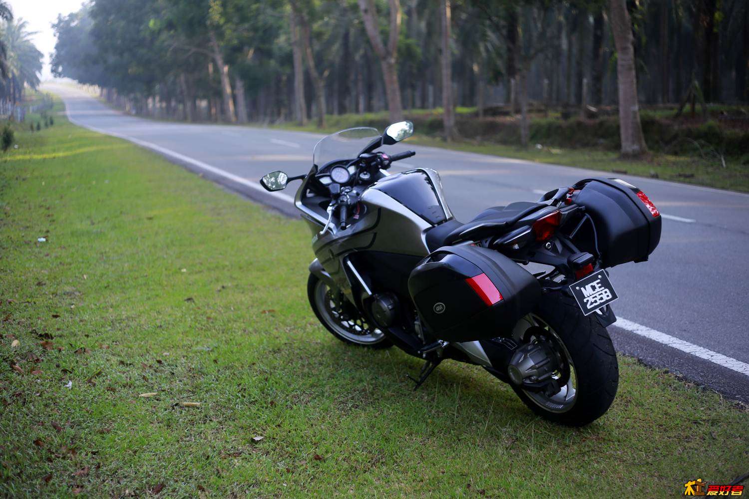 HONDA VFR1200