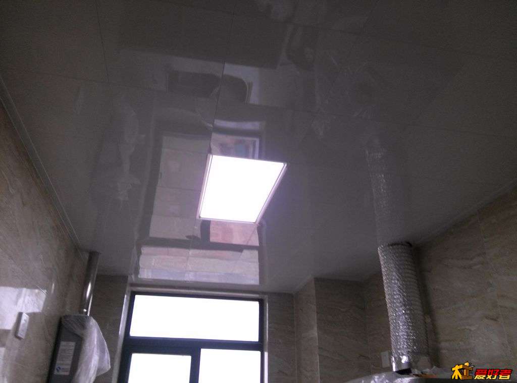 奥克斯LED灯 300*300的70元 300*600的120元