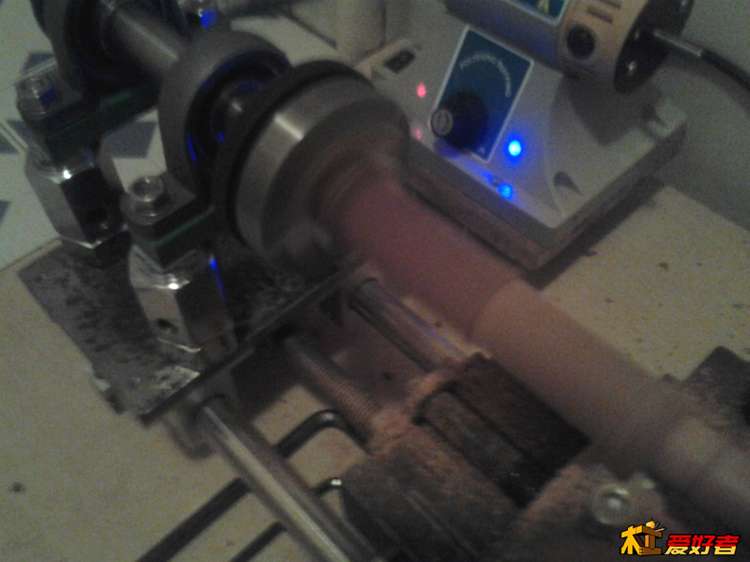 进入工作间，其实就是卫生间啦，呵呵