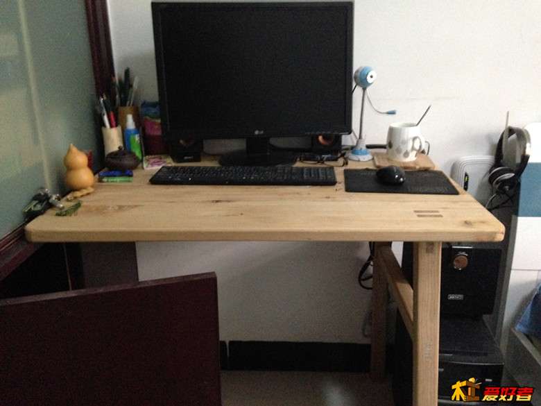 这一张主要可以看出来打开柜子门